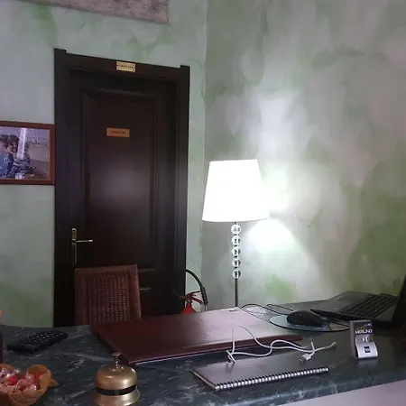 Merlino Hotel